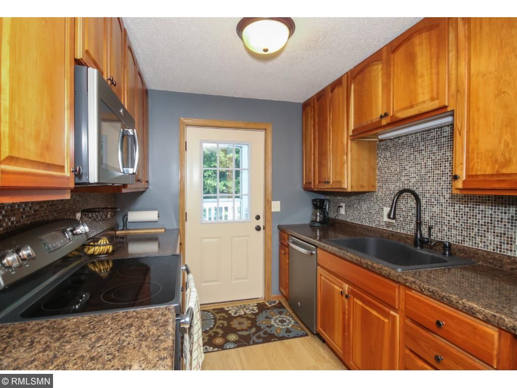 402 Keith Rd, Circle Pines, MN 55014 photo 3
