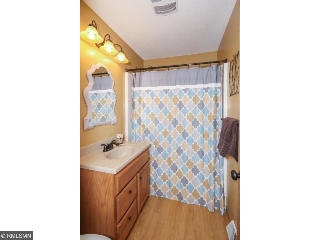 402 Keith Rd, Circle Pines, MN 55014 photo 5