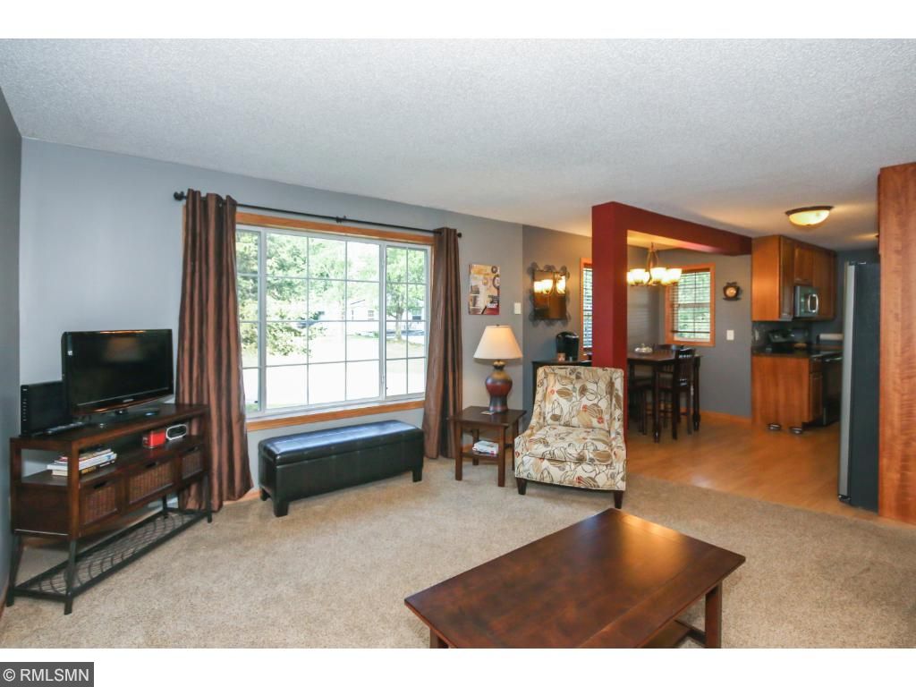 402 Keith Rd, Circle Pines, MN 55014 photo 2