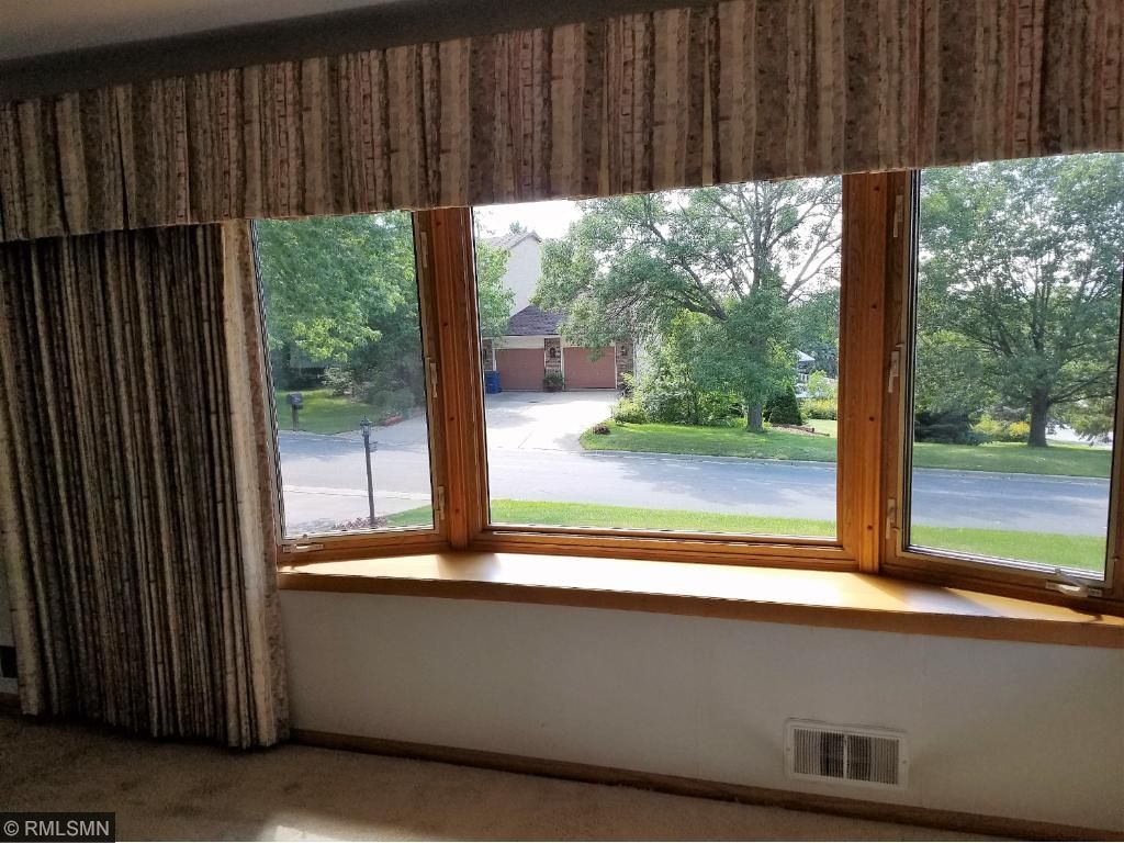 2840 Highview Ter, Eagan, MN 55121 photo 12