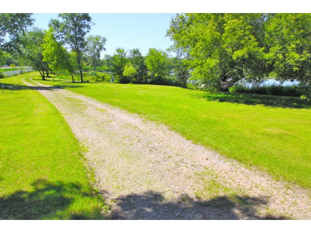 912 Hamlet Dr S, Avon, MN 56310 photo 23