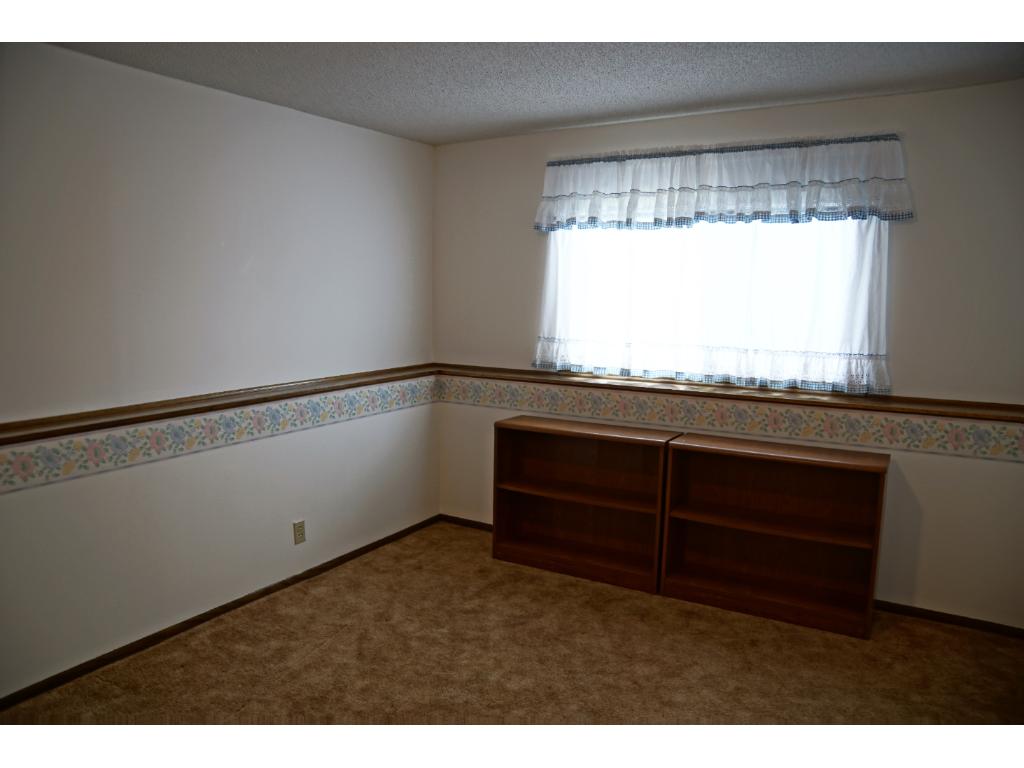 821 Cornwallis Ct, Eagan, MN 55123 photo 18