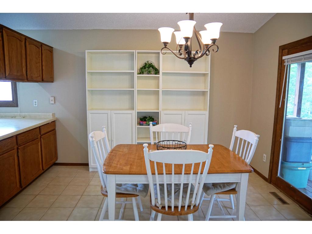 821 Cornwallis Ct, Eagan, MN 55123 photo 5