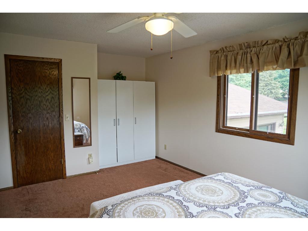 821 Cornwallis Ct, Eagan, MN 55123 photo 9