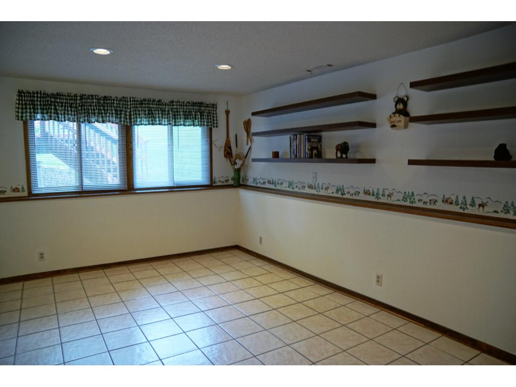 821 Cornwallis Ct, Eagan, MN 55123 photo 16