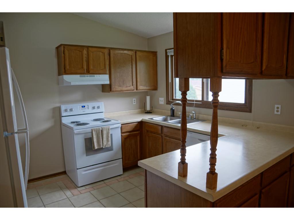 821 Cornwallis Ct, Eagan, MN 55123 photo 7