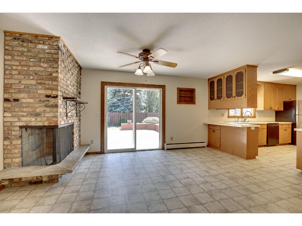 801 E 101st St, Bloomington, MN 55420 photo 6