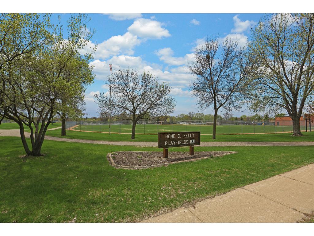801 E 101st St, Bloomington, MN 55420 photo 21