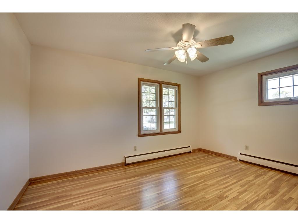 801 E 101st St, Bloomington, MN 55420 photo 10