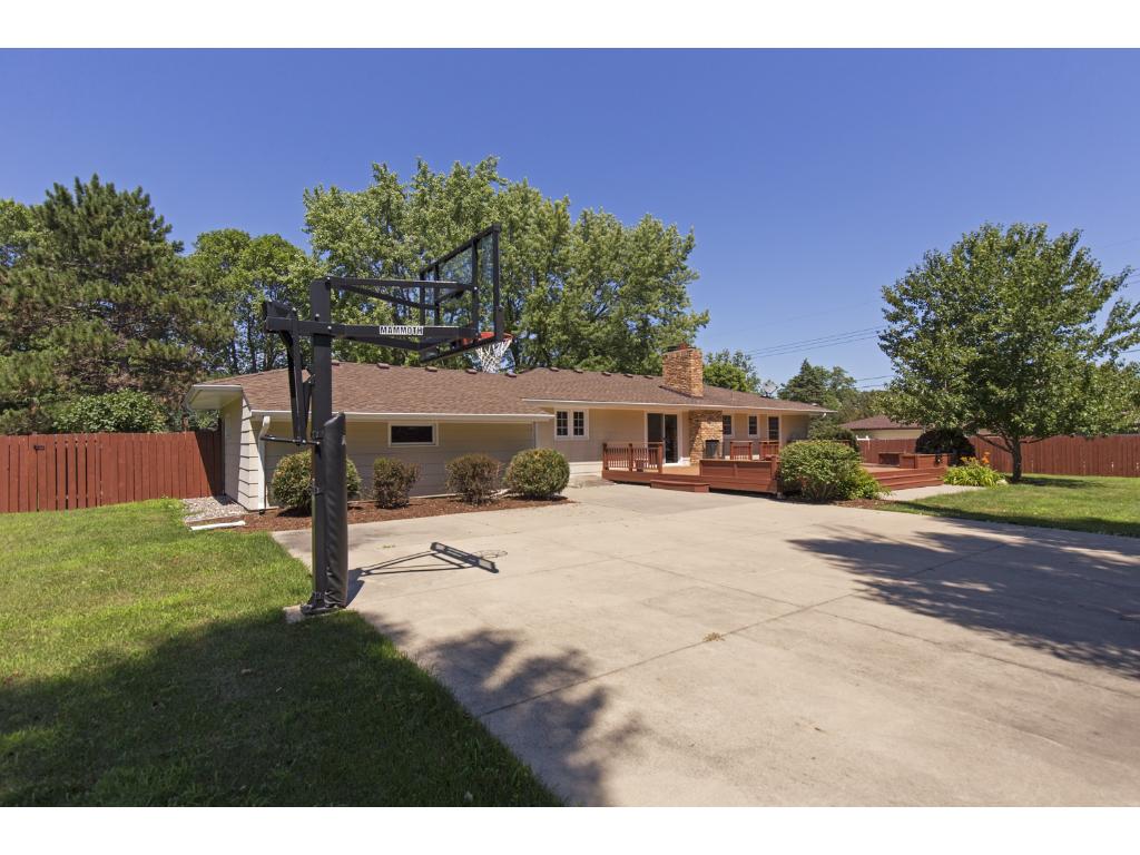801 E 101st St, Bloomington, MN 55420 photo 17