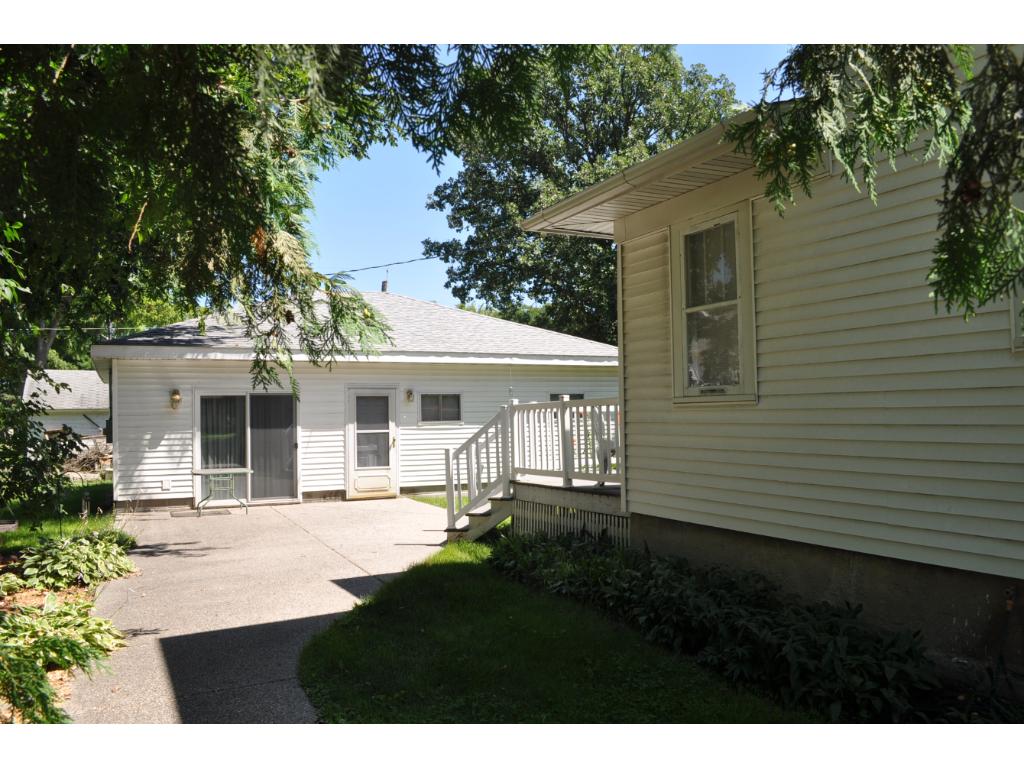 231 E 4th St, Hector, MN 55342 photo 4