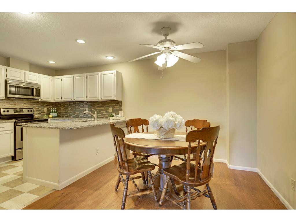 3415 Highlander Dr, Eagan, MN 55122 photo 8