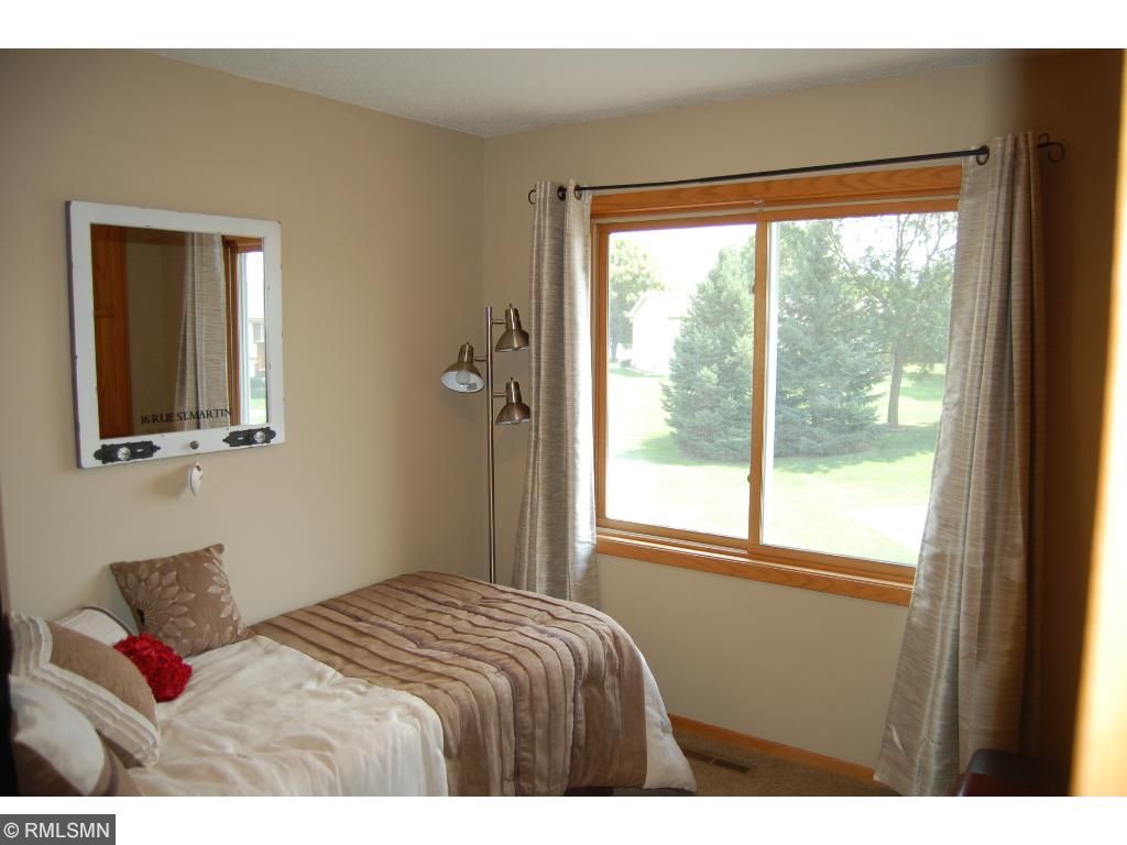3812 Windcrest Ct, Eagan, MN 55123 photo 9