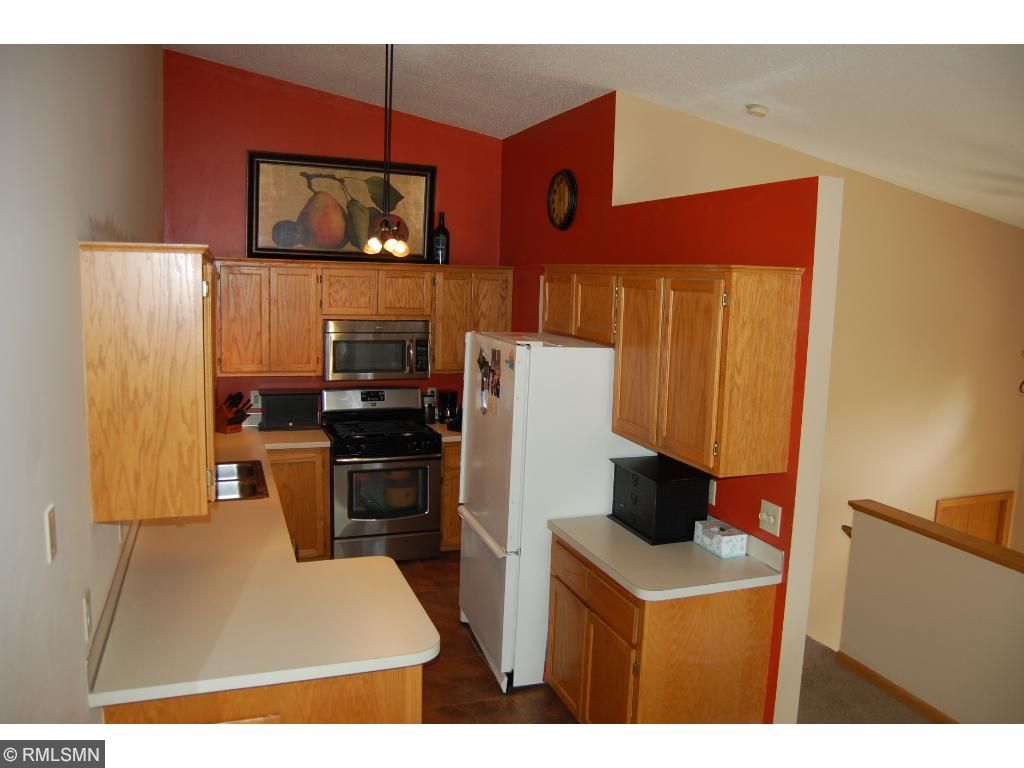 3812 Windcrest Ct, Eagan, MN 55123 photo 3