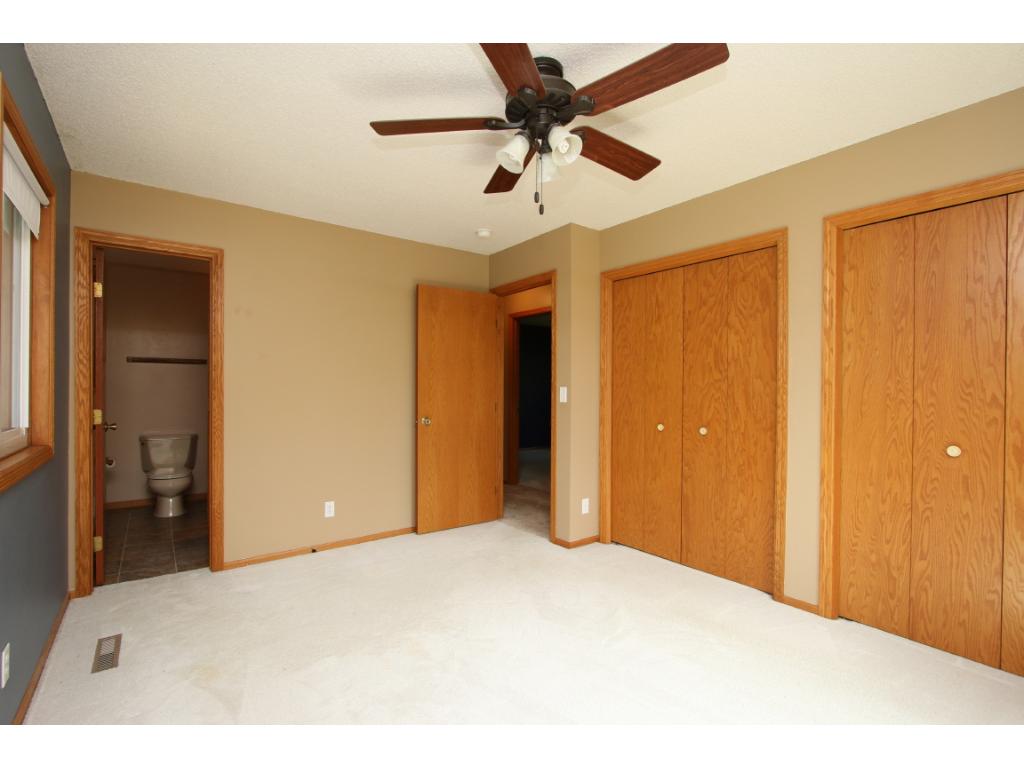 1989 Shale Ln, Eagan, MN 55122 photo 6