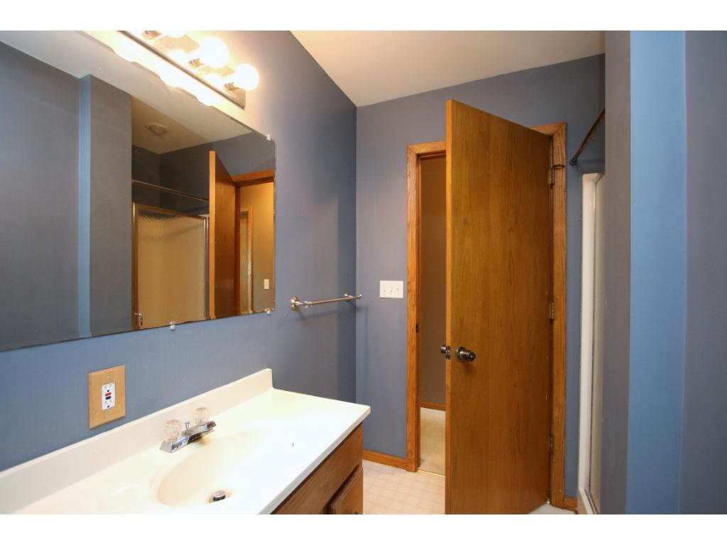 1989 Shale Ln, Eagan, MN 55122 photo 17