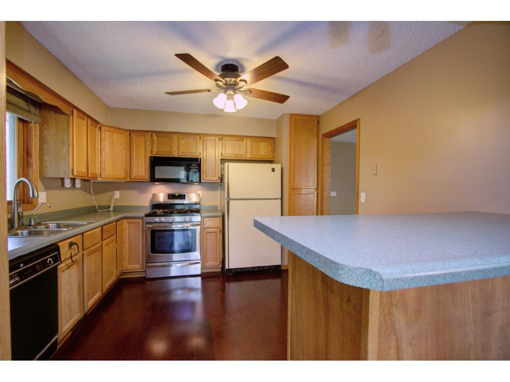 1989 Shale Ln, Eagan, MN 55122 photo 15