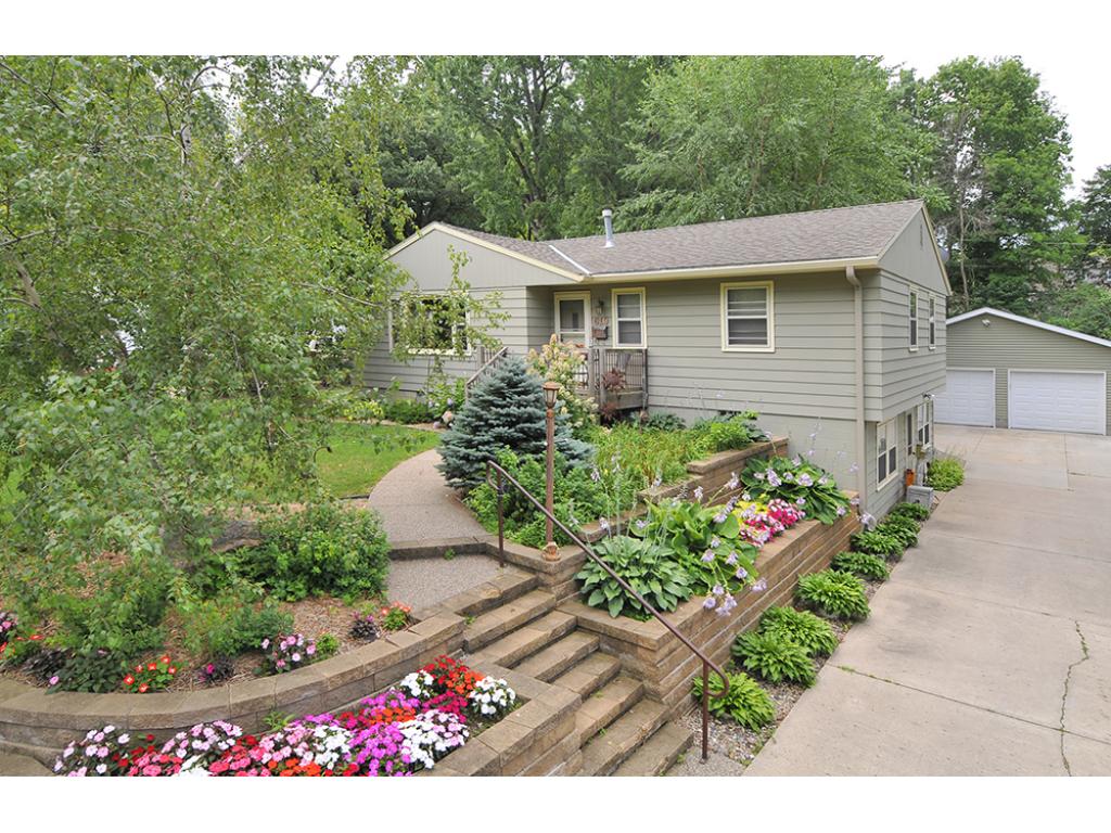 619 1st St SW, Faribault, MN 55021 photo 1