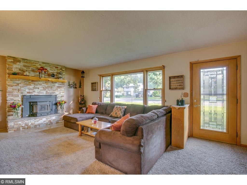 515 Dayton Rd, Champlin, MN 55316 photo 2