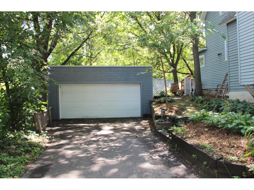 697 N Glencoe Rd, Excelsior, MN 55331 photo 19