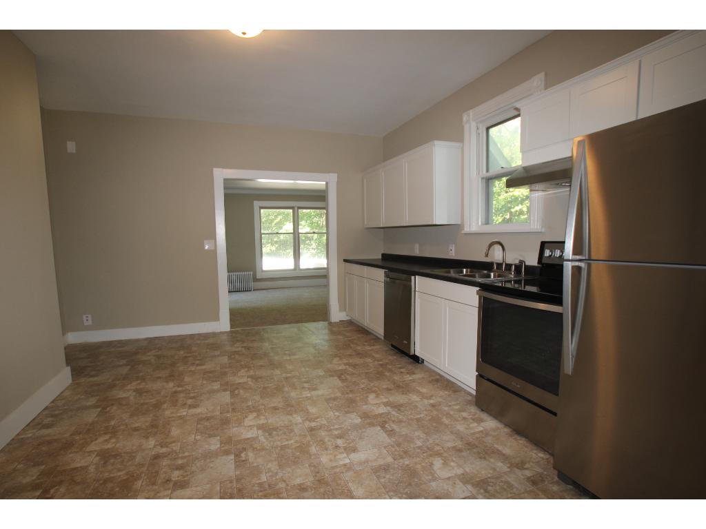 697 N Glencoe Rd, Excelsior, MN 55331 photo 8