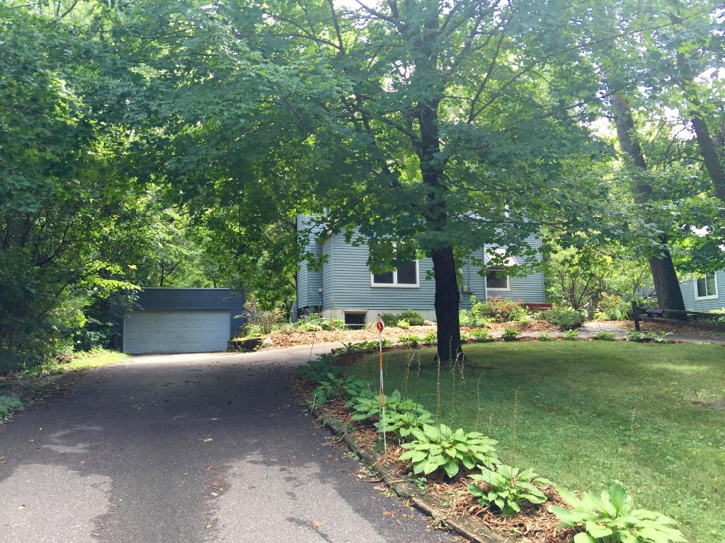 697 N Glencoe Rd, Excelsior, MN 55331 photo 3