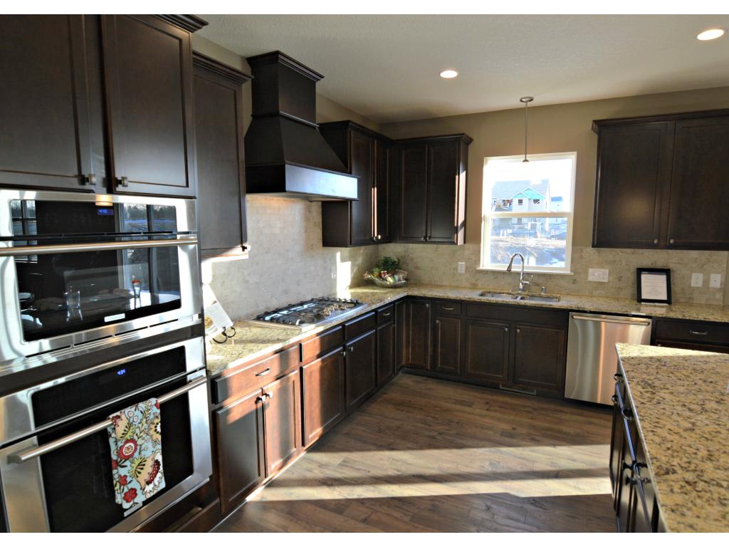 4638 Black Wolf Run, Eagan, MN 55123 photo 3