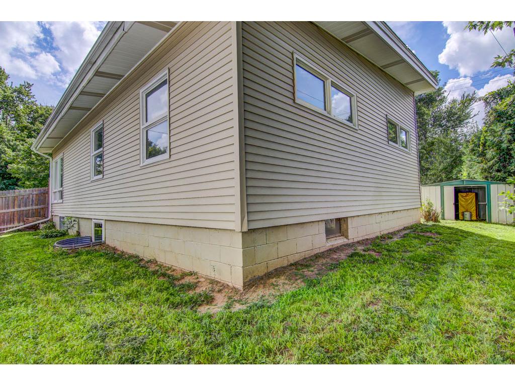 545 E Cedar St, River Falls, WI 54022 photo 19