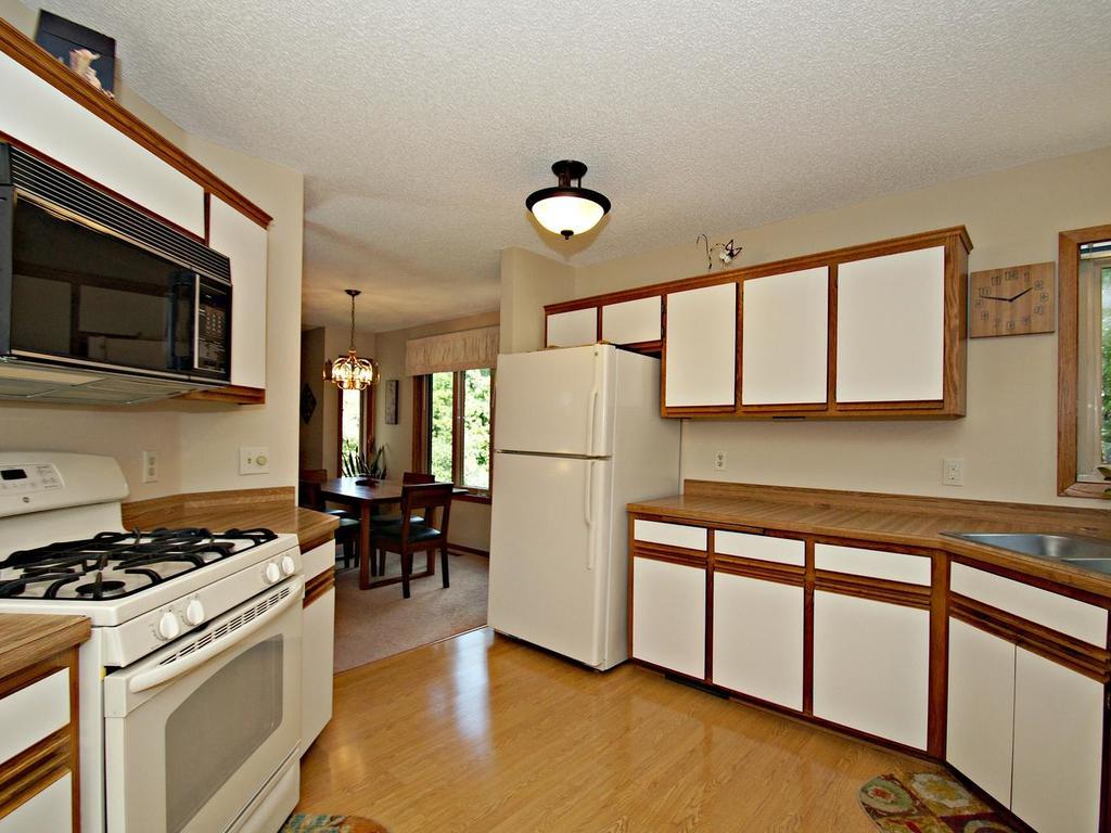 3934 Denmark Ave, Eagan, MN 55123 photo 13