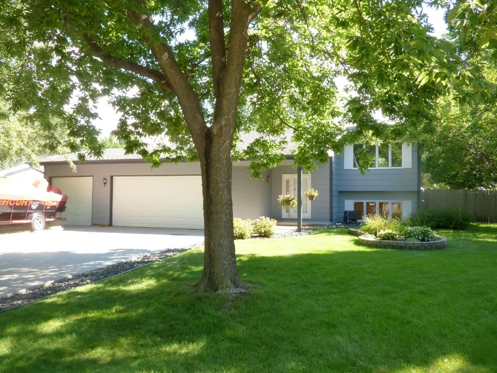 7715 112th Ave N, Champlin, MN 55316 photo 1