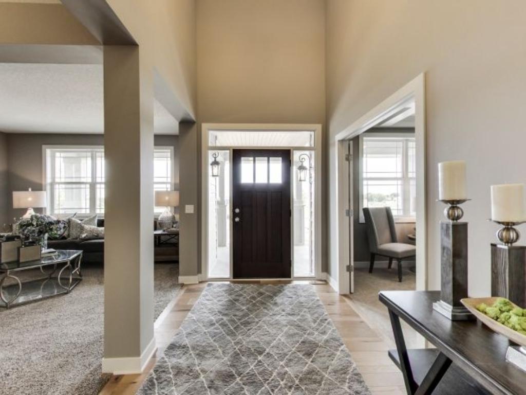 1320 Interlachen Dr, Eagan, MN 55123 photo 10
