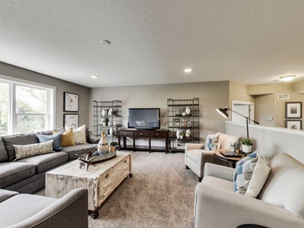 1320 Interlachen Dr, Eagan, MN 55123 photo 14
