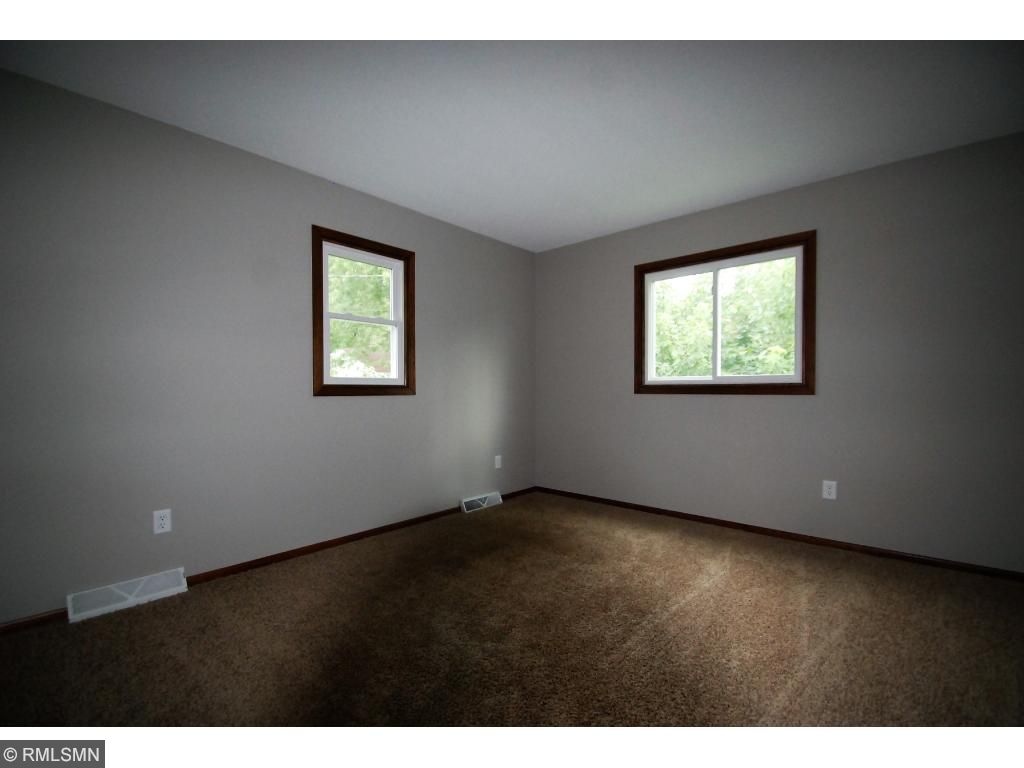 2227 Beech St E, Saint Paul, MN 55119 photo 8