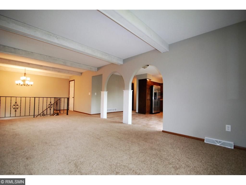 2227 Beech St E, Saint Paul, MN 55119 photo 9