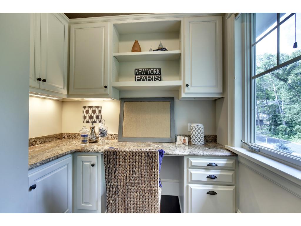7981 Lea Cir, Bloomington, MN 55438 photo 9
