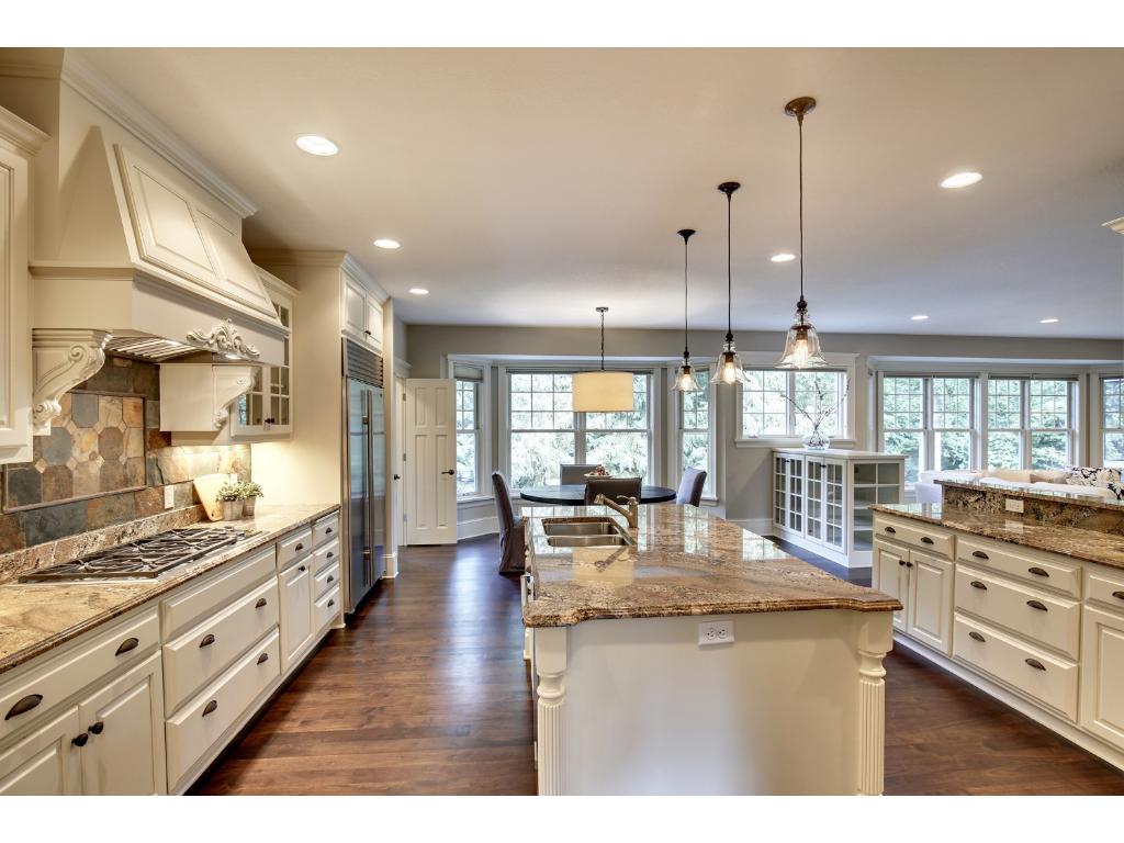 7981 Lea Cir, Bloomington, MN 55438 photo 6