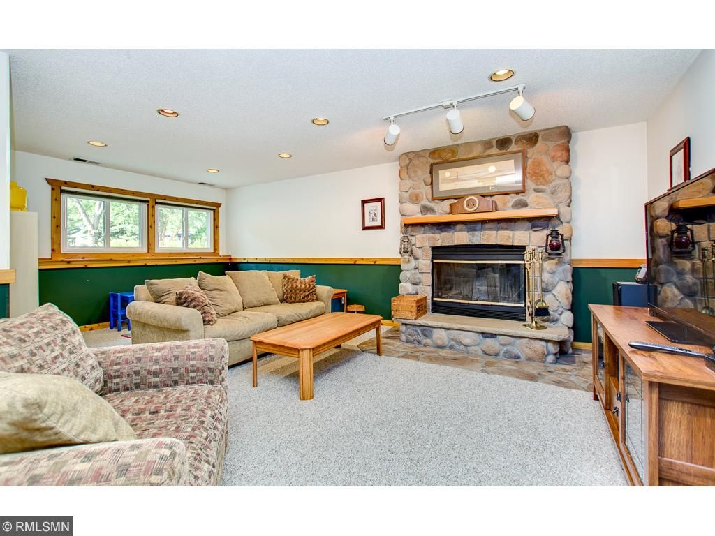 12136 Kentucky Cir, Champlin, MN 55316 photo 13