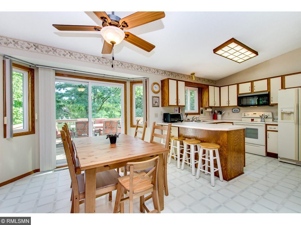12136 Kentucky Cir, Champlin, MN 55316 photo 5