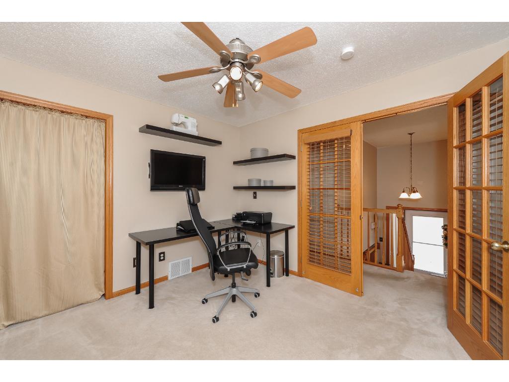3271 Dodd Ln, Eagan, MN 55121 photo 14