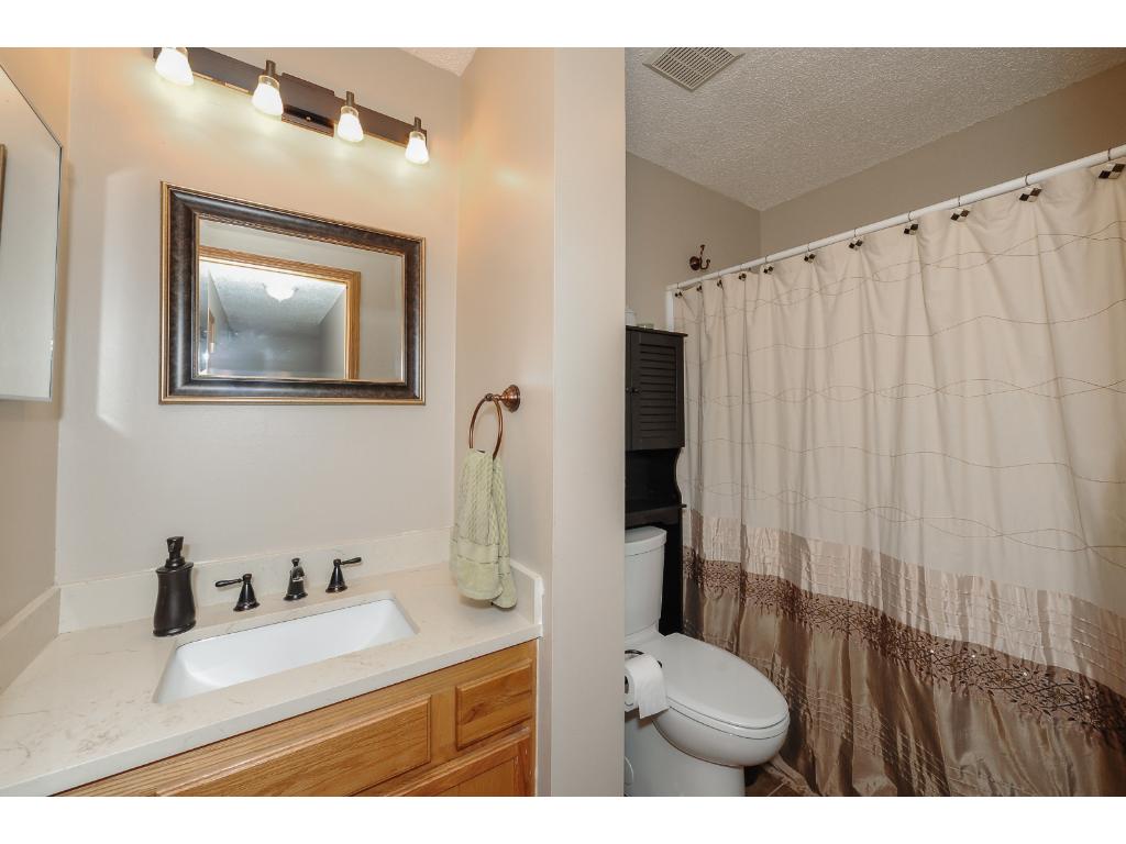 3271 Dodd Ln, Eagan, MN 55121 photo 15