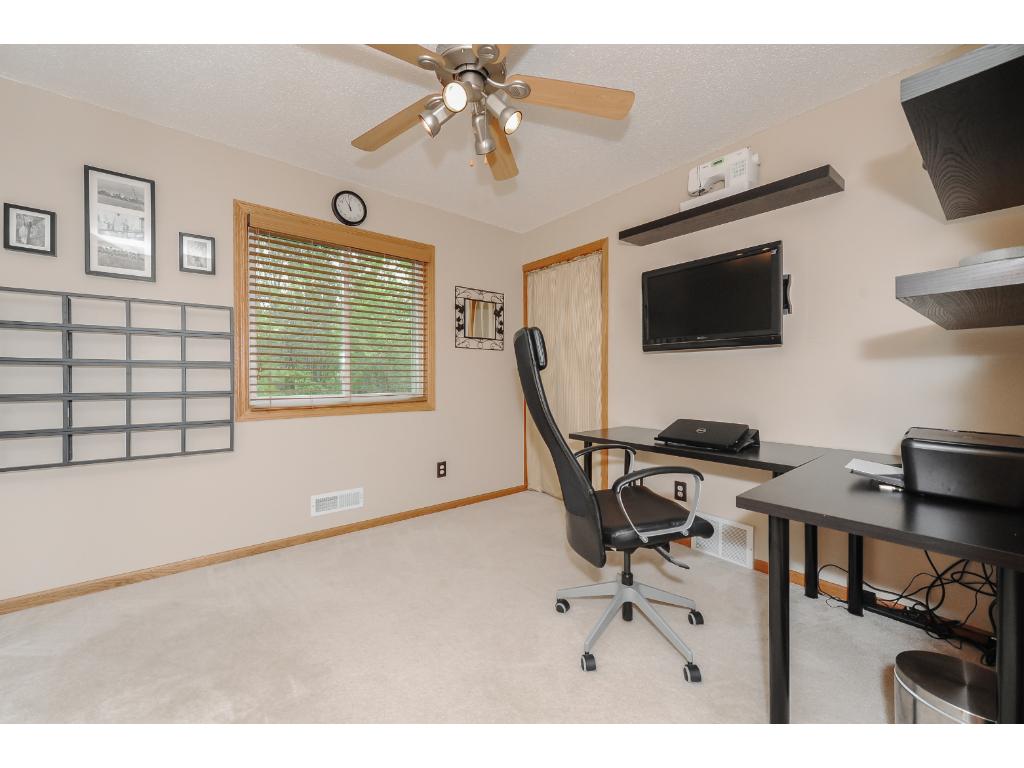3271 Dodd Ln, Eagan, MN 55121 photo 13