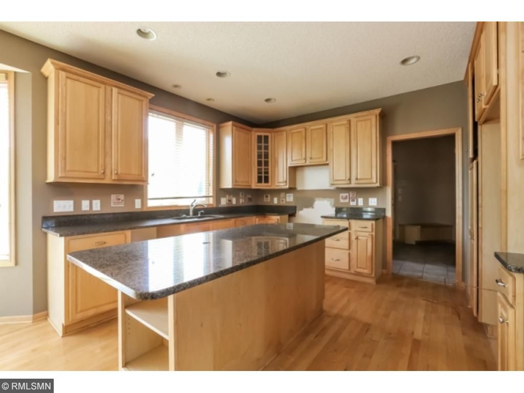 3970 Donegal Way, Eagan, MN 55122 photo 3