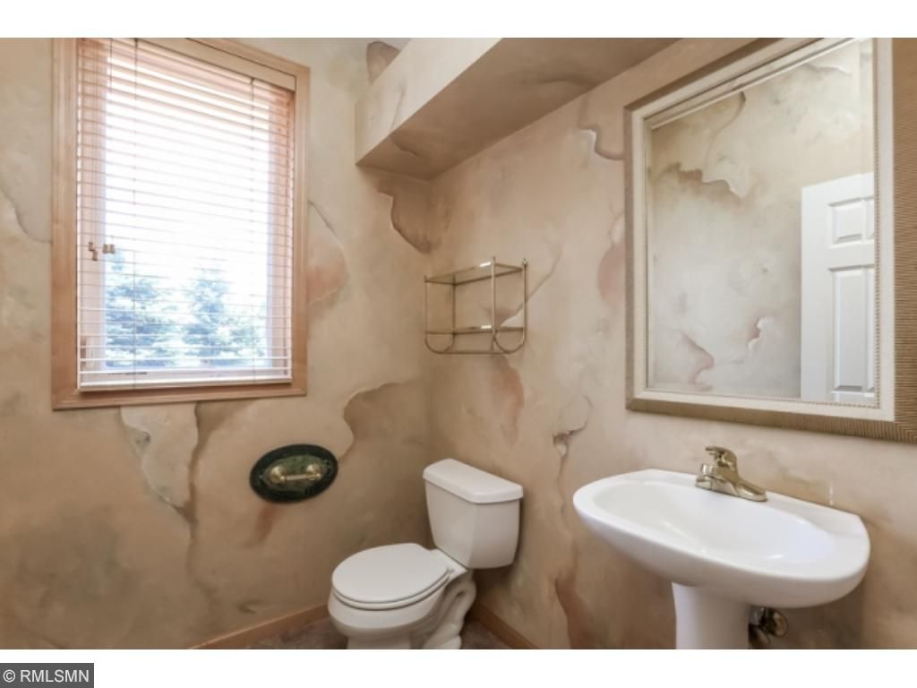 3970 Donegal Way, Eagan, MN 55122 photo 4