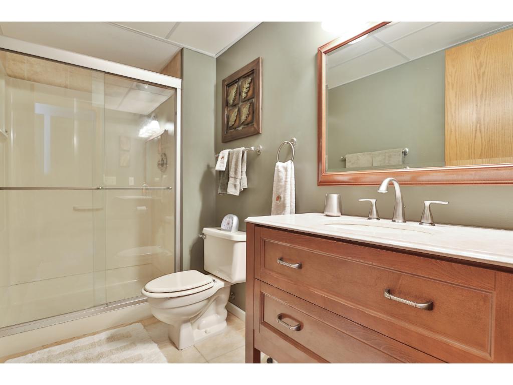 8917 Oakview Ln N, Maple Grove, MN 55369 photo 14