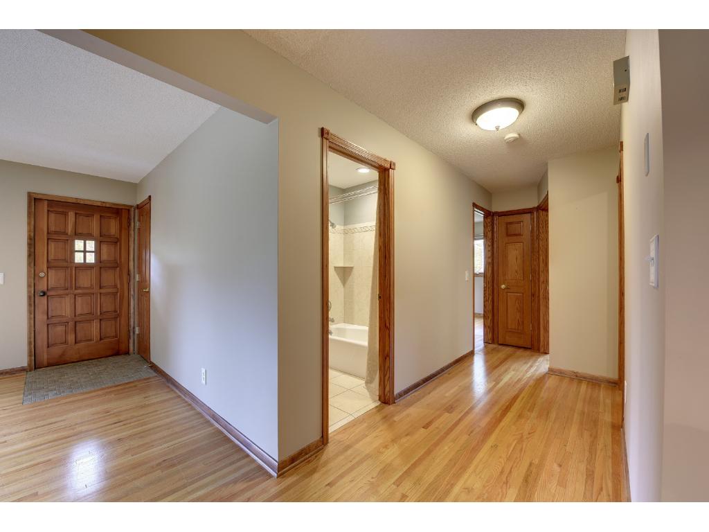 10100 Brookside Ave, Bloomington, MN 55431 photo 8