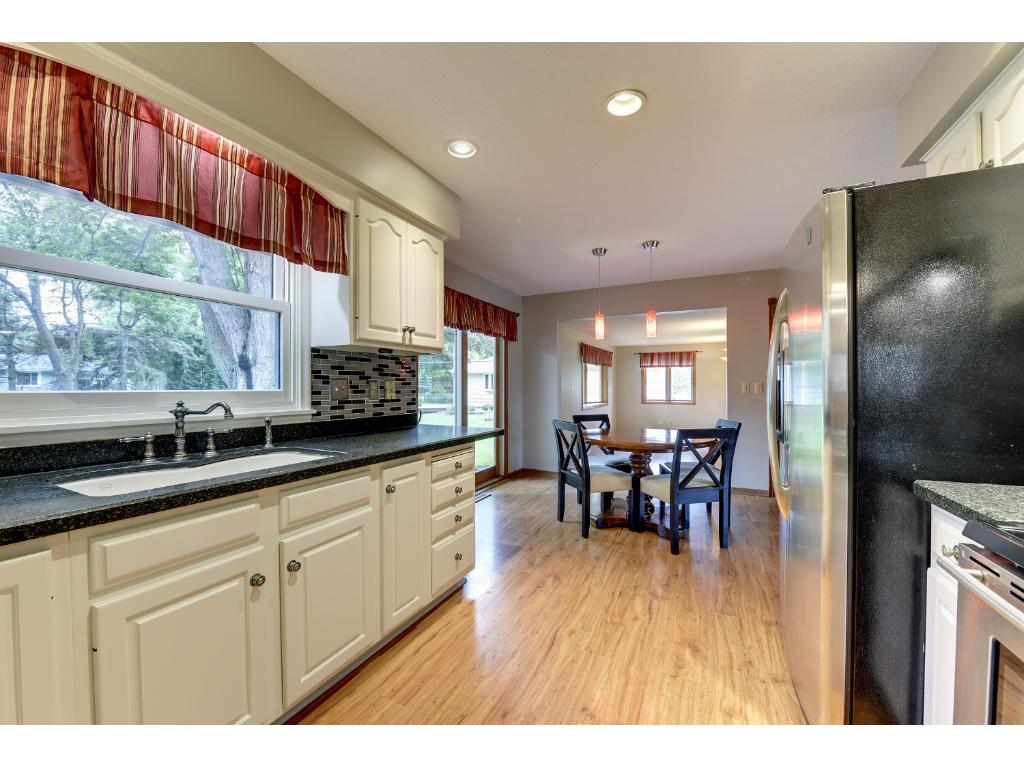 10100 Brookside Ave, Bloomington, MN 55431 photo 1