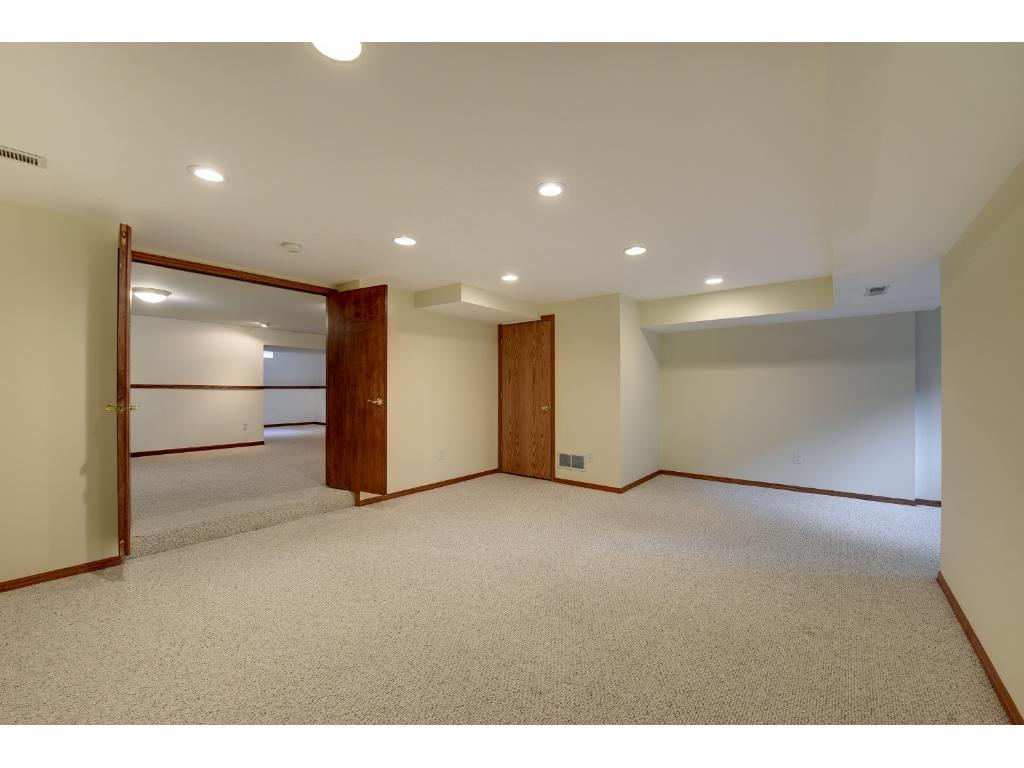 10100 Brookside Ave, Bloomington, MN 55431 photo 21