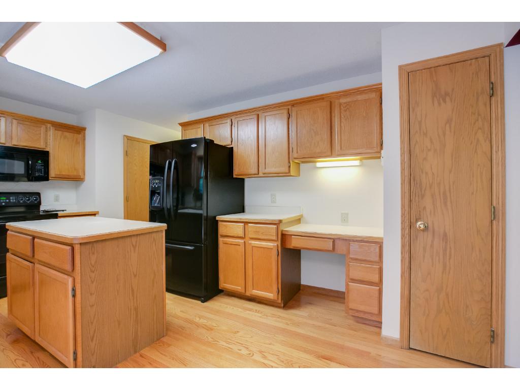 1389 Camelback Dr, Eagan, MN 55123 photo 6