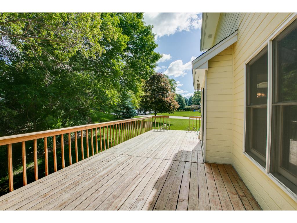 1389 Camelback Dr, Eagan, MN 55123 photo 8