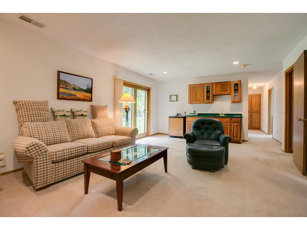 1724 Deerwood Dr, Eagan, MN 55122 photo 13